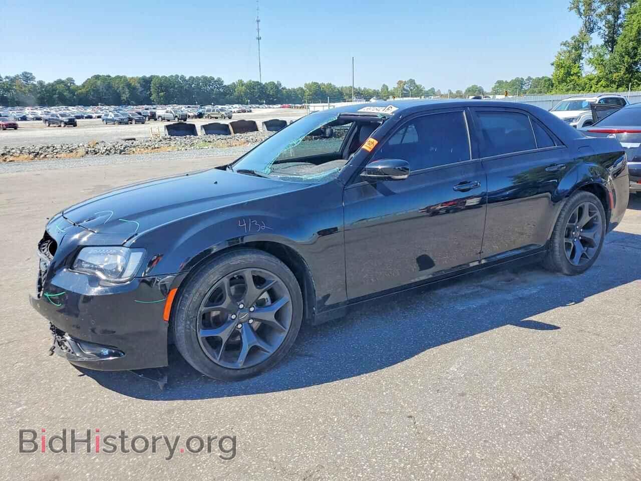 Фотография 2C3CCABG8PH624370 - CHRYSLER 300 2023