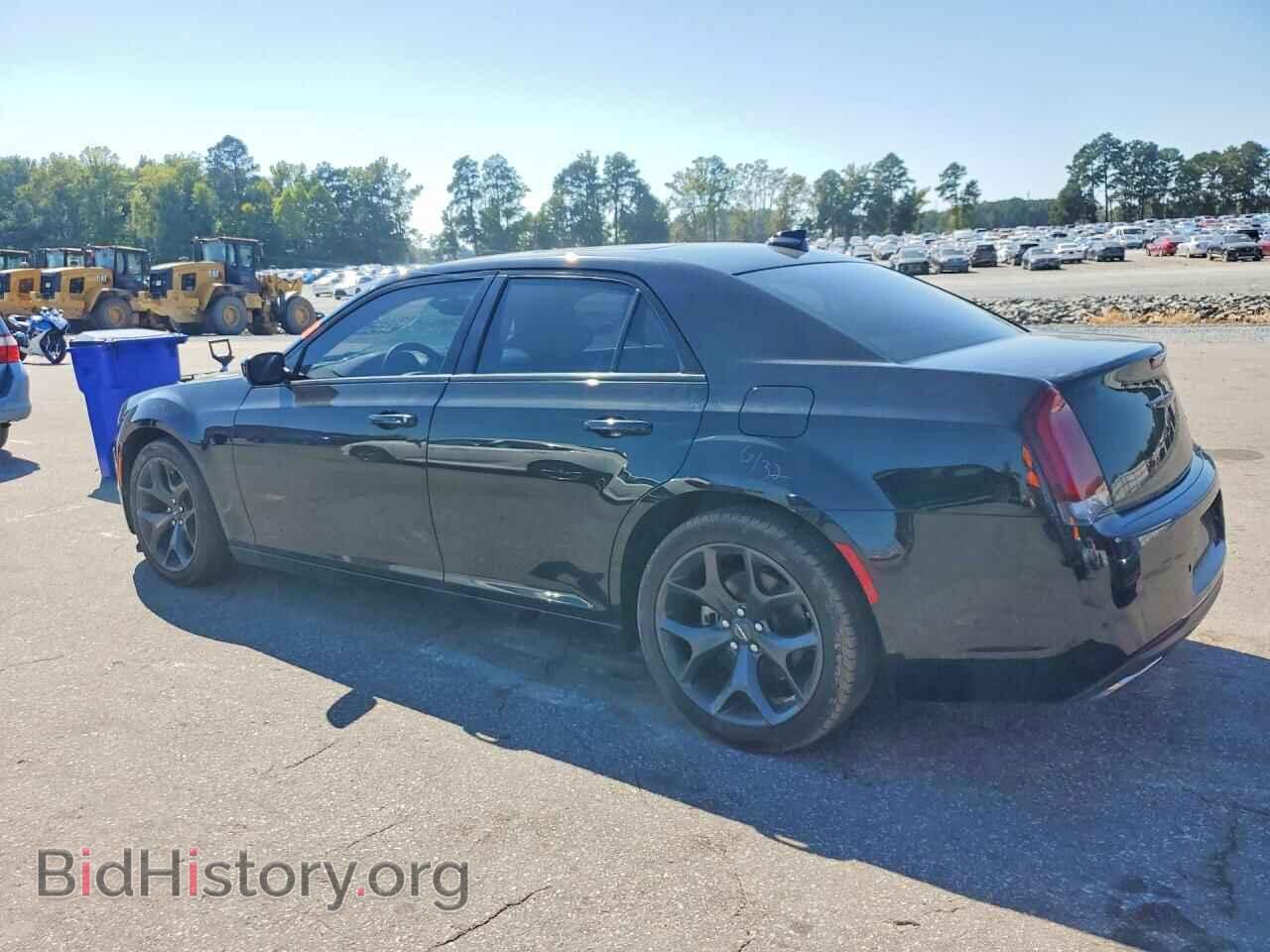 2023 CHRYSLER 300 - VIN: 2C3CCABG8PH624370 - Photo 2