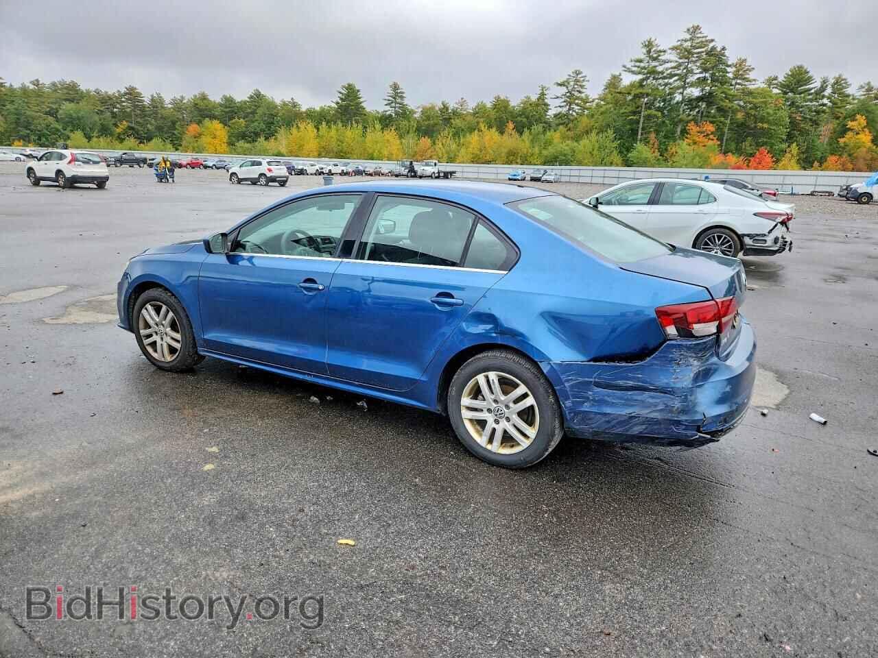 2017 VOLKSWAGEN JETTA - VIN: 3VW2B7AJ2HM362713 - Photo 2
