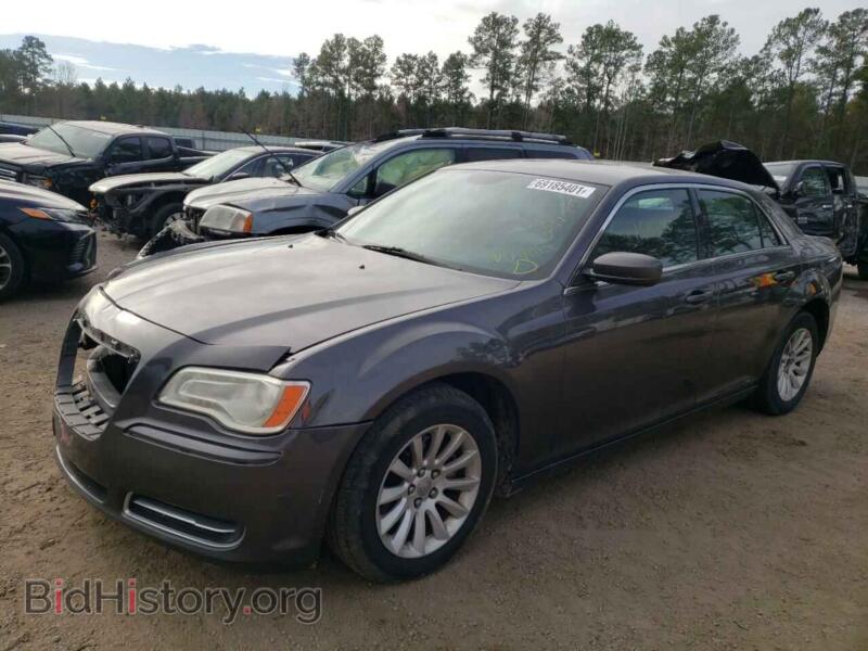 2014 Chrysler 300 (VIN 2C3CCAAG0EH175720) — фото 2 из 10