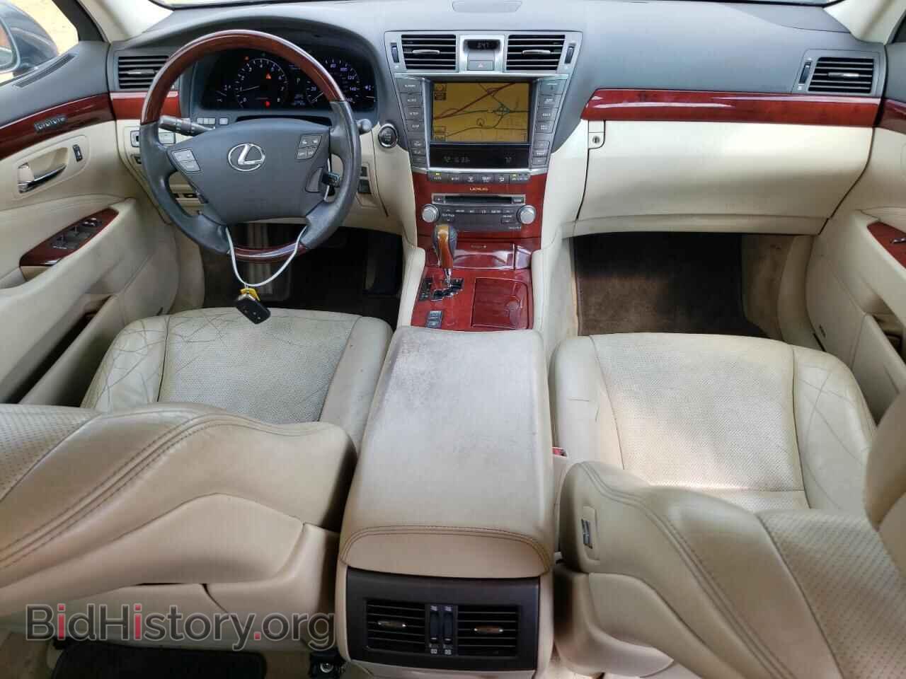 2012 LEXUS LS460 - VIN: JTHBL5EF8C5113209 - Photo 8