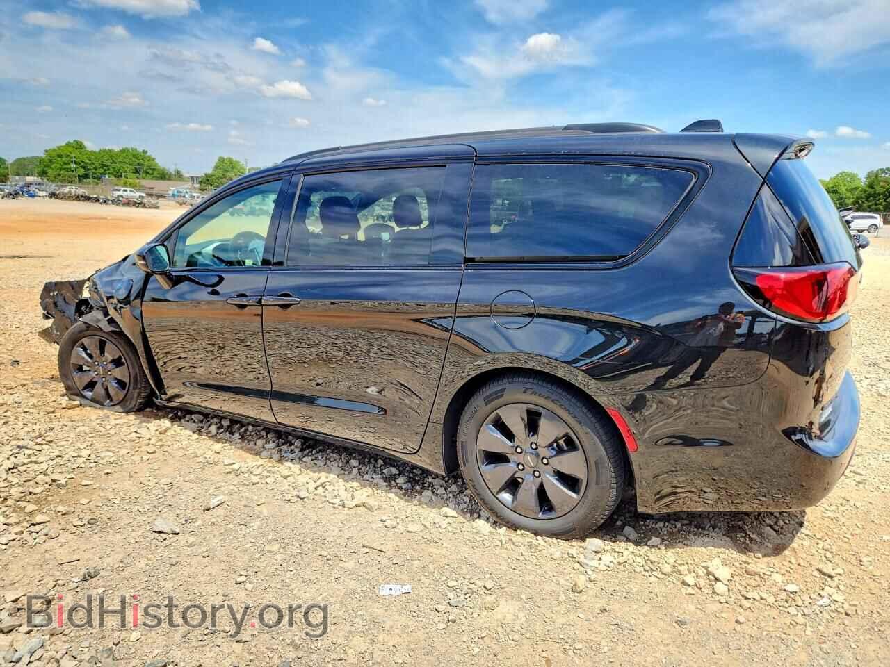 2020 CHRYSLER PACIFICA - VIN: 2C4RC1N74LR261426 - Photo 2