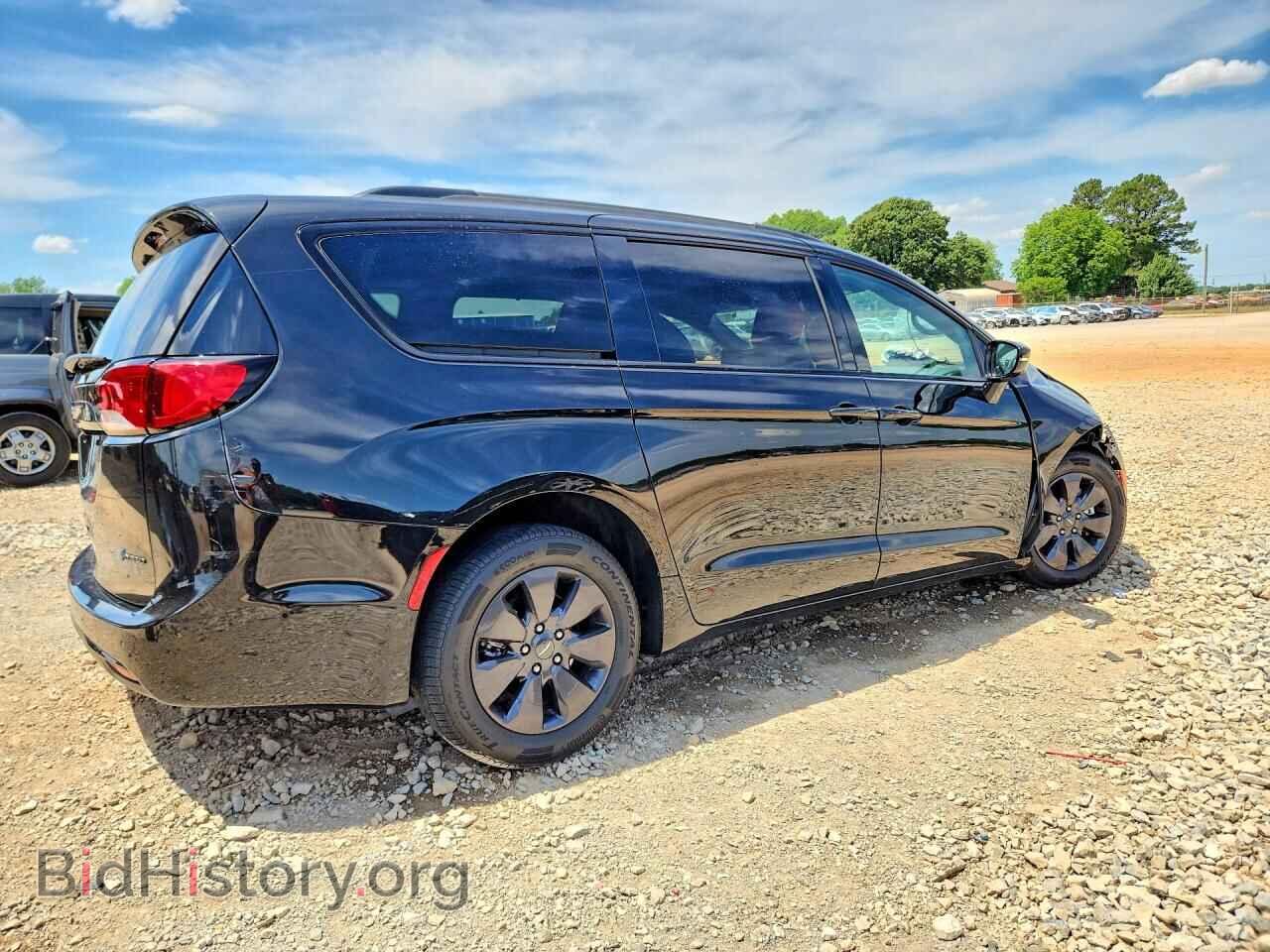 2020 CHRYSLER PACIFICA - VIN: 2C4RC1N74LR261426 - Photo 3