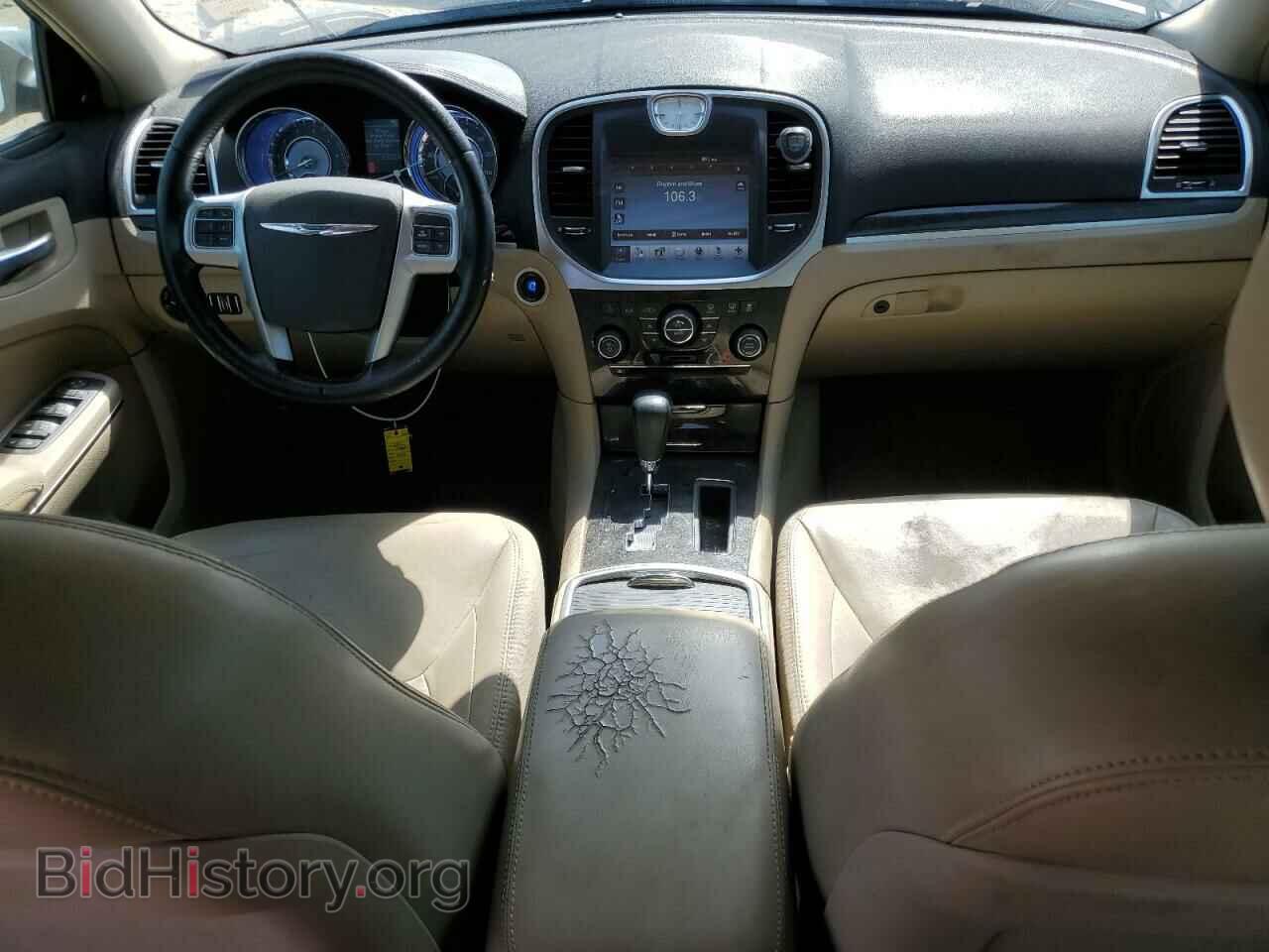 2011 CHRYSLER 300 - VIN: 2C3CA5CG8BH526427 - Фото 8