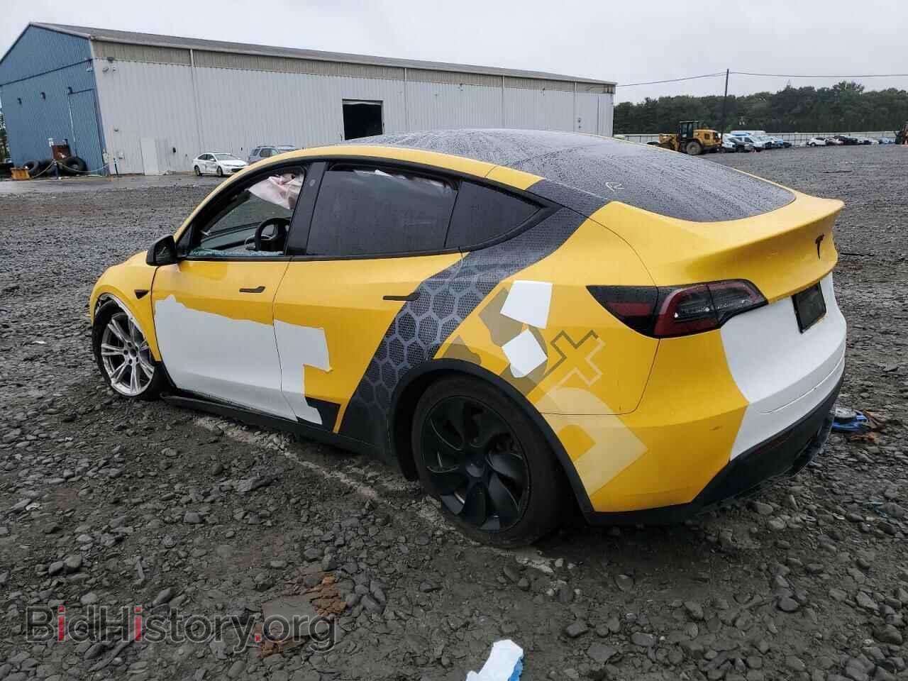 2022 TESLA MODEL Y - VIN: 7SAYGDEE2NA012069 - Photo 2