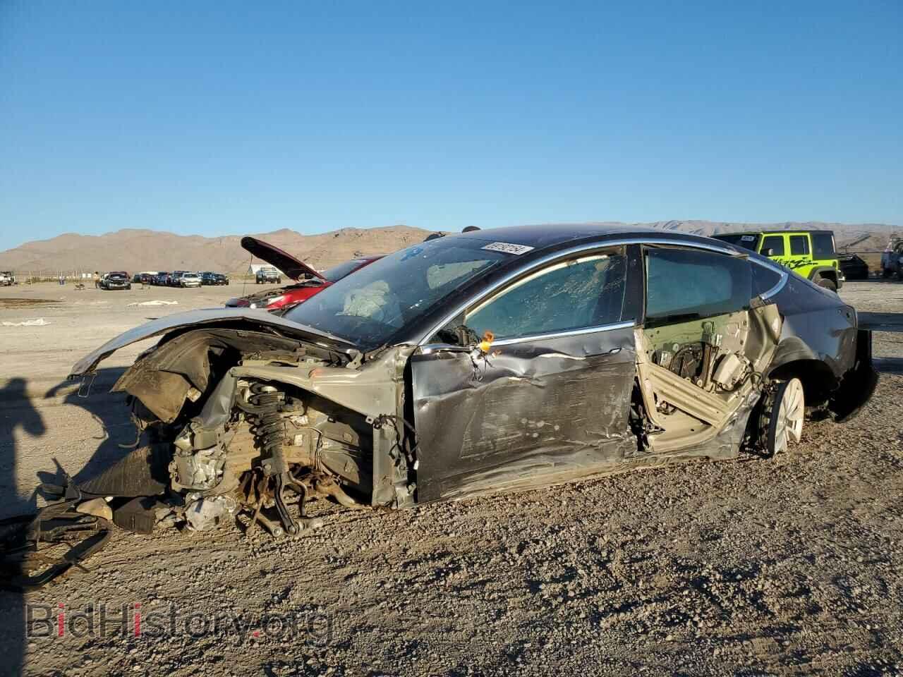 Фотография 5YJ3E1EB2JF111358 - TESLA MODEL 3 2018
