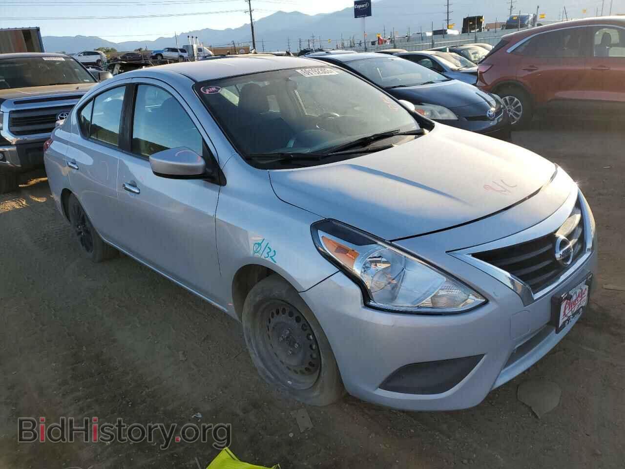 2017 NISSAN VERSA - VIN: 3N1CN7AP8HK417442 - Фото 4