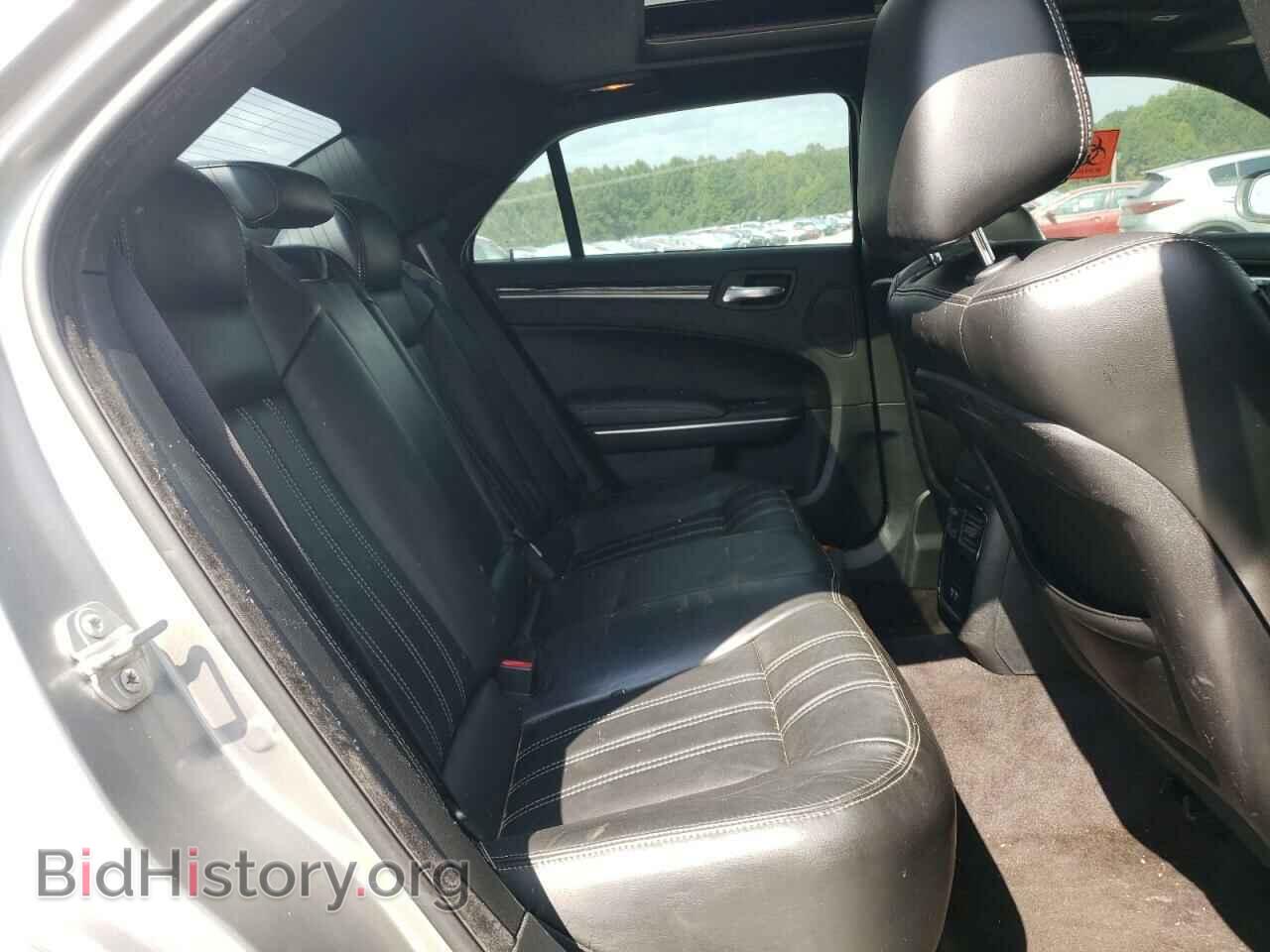 2018 CHRYSLER 300 - VIN: 2C3CCABG2JH266500 - Фото 10