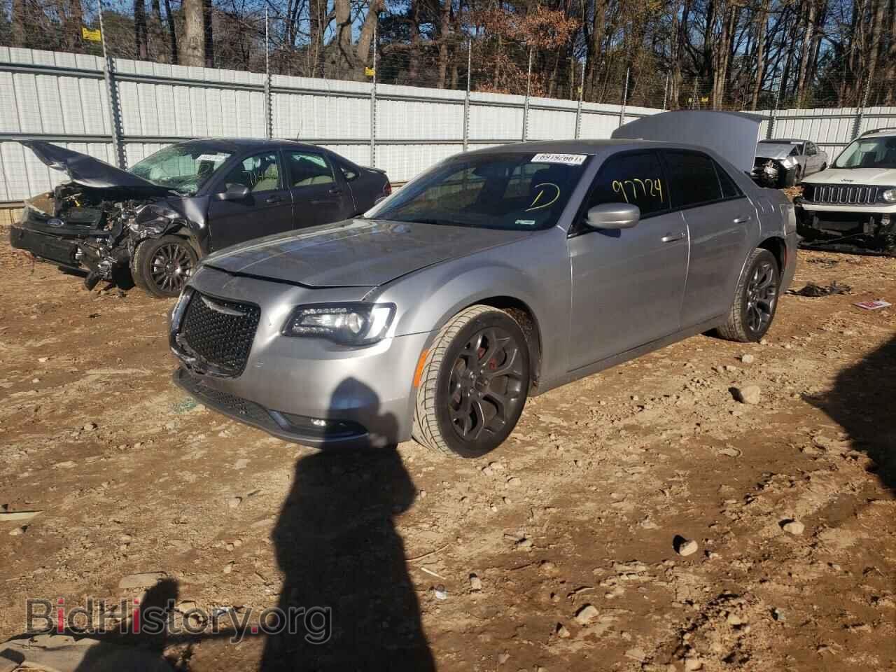 2017 CHRYSLER 300 - VIN: 2C3CCABG6HH570424 - Фото 2