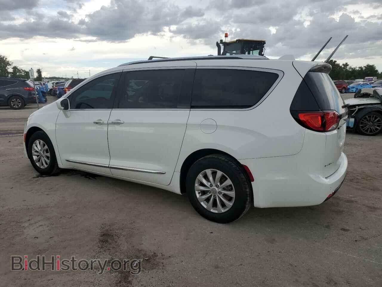 2019 CHRYSLER PACIFICA - VIN: 2C4RC1BG6KR548026 - Photo 2