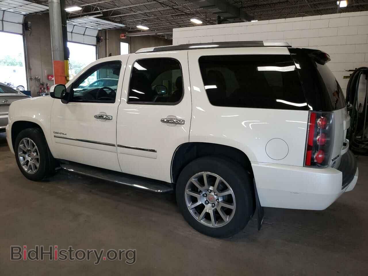 2014 GMC YUKON - VIN: 1GKS2EEF0ER139601 - Фото 2