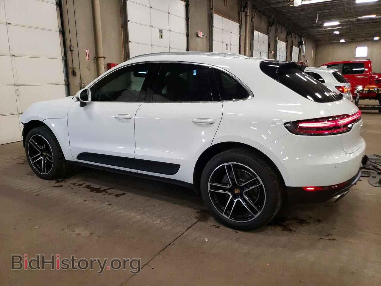 2020 PORSCHE MACAN - VIN: WP1AB2A59LLB37444 - Photo 2