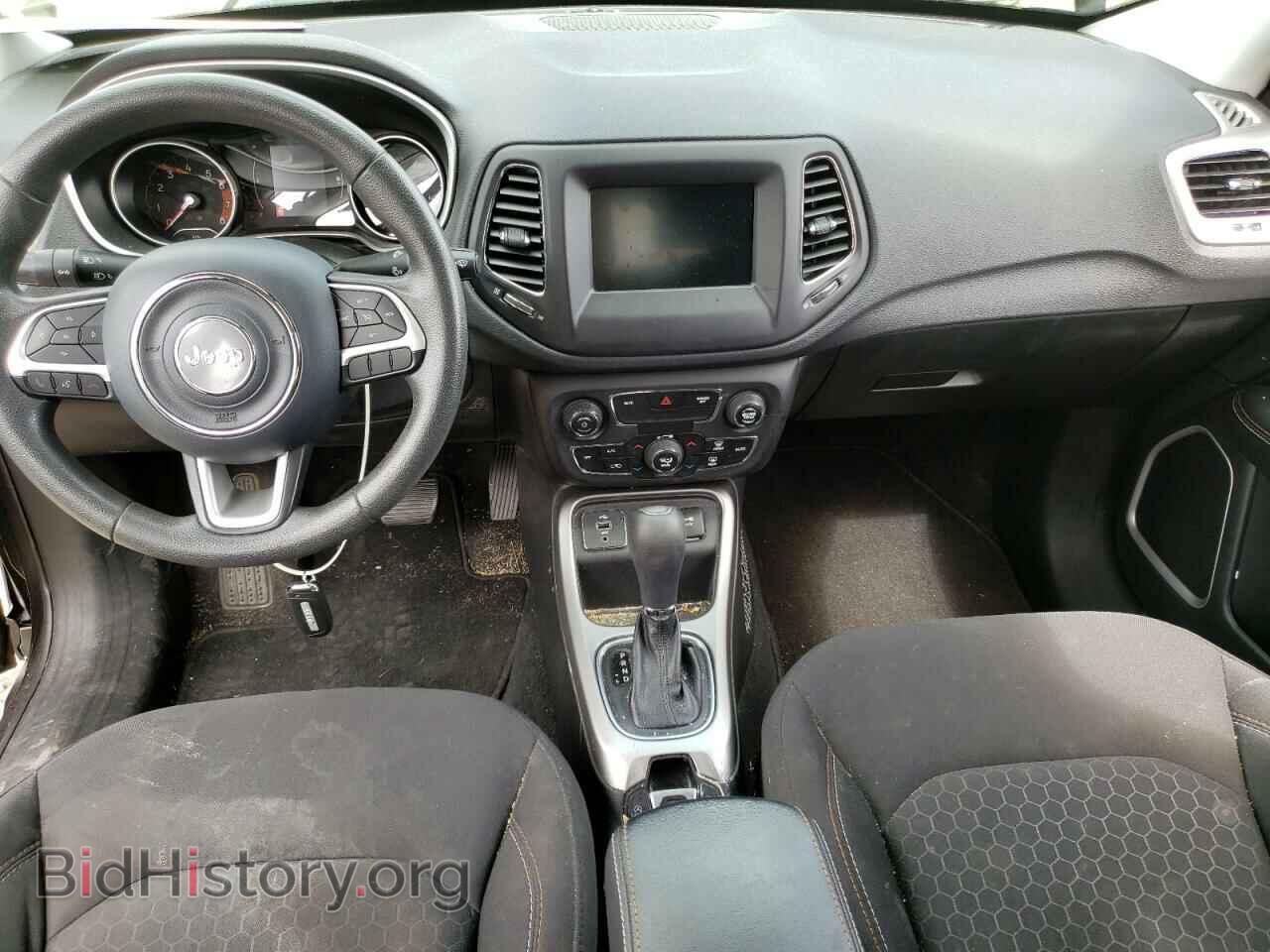 2019 JEEP COMPASS - VIN: 3C4NJCAB7KT614084 - Photo 8