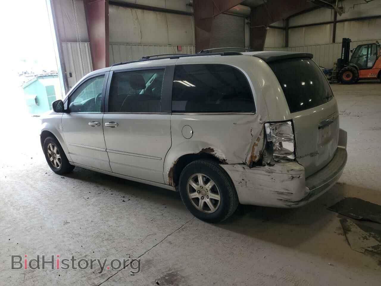2008 CHRYSLER MINIVAN - VIN: 2A8HR54P48R142567 - Фото 2