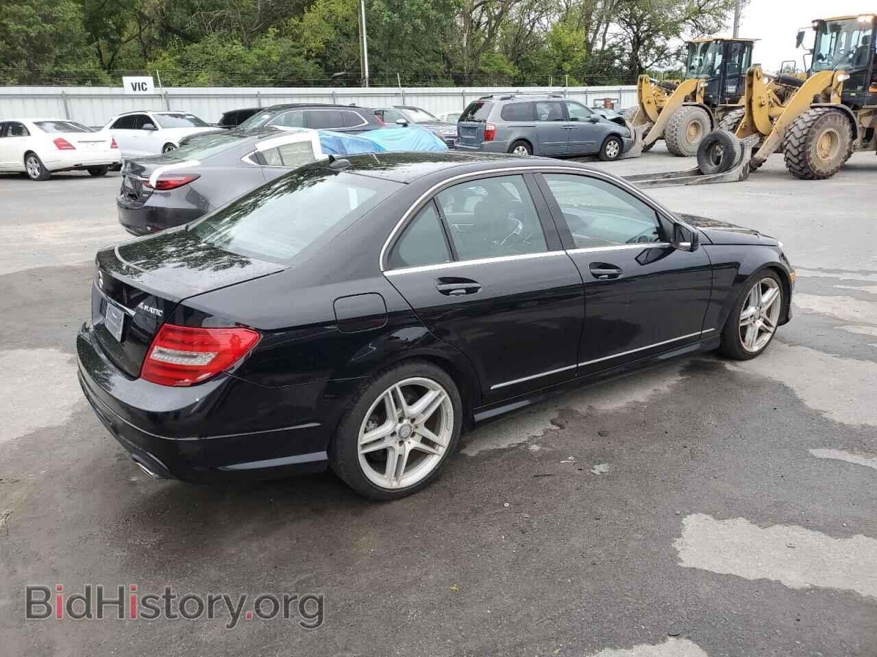 2013 MERCEDES-BENZ C-CLASS - VIN: WDDGF8ABXDR253247 - Фото 3
