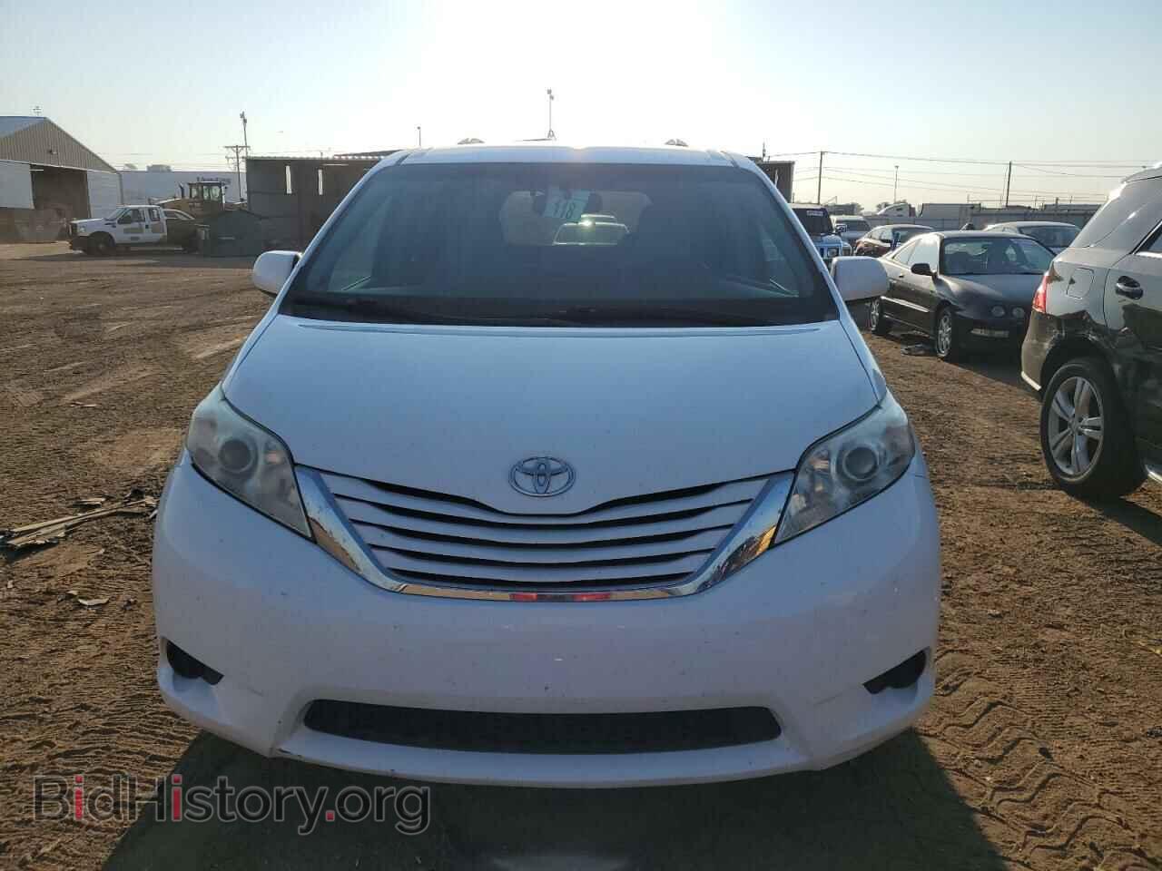 2017 TOYOTA All Models - VIN: 5TDJZ3DC2HS181952 - Фото 5