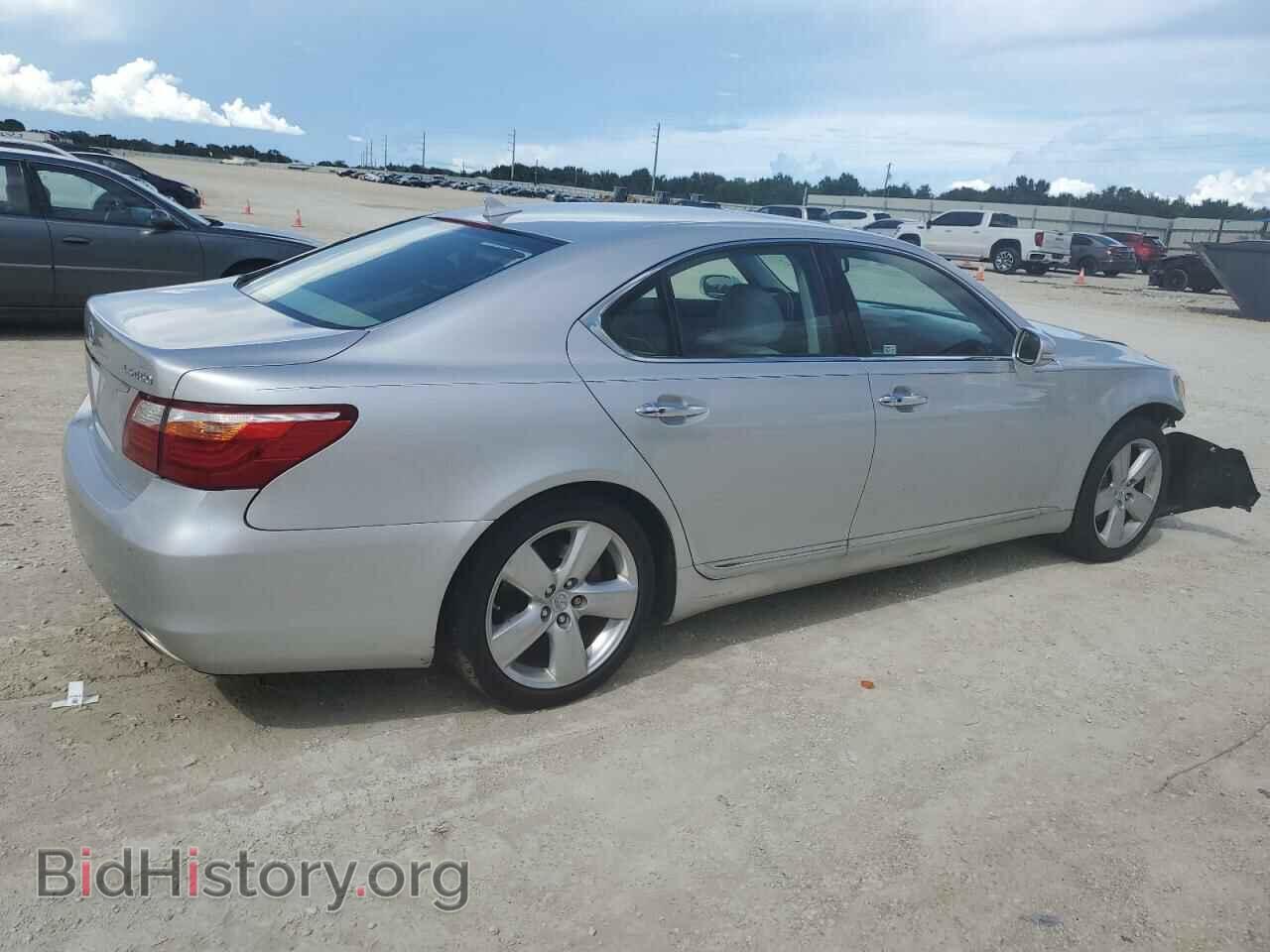 2012 LEXUS LS460 - VIN: JTHBL5EF4C5113241 - Photo 3