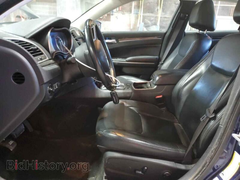2016 Chrysler 300 (VIN 2C3CCARG9GH128788) — photo 7 of 12