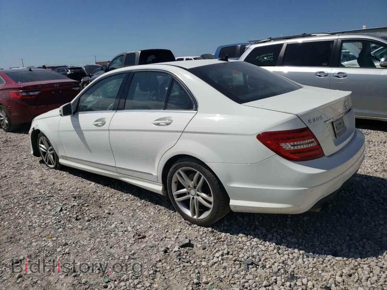2013 MERCEDES-BENZ C-CLASS - VIN: WDDGF4HB7DA769272 - Фото 2