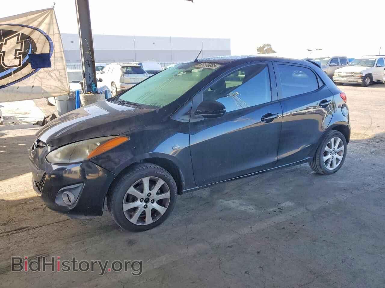 2011 Mazda 2 (VIN JM1DE1HY5B0101685) — photo 1 of 12, Copart, damage: rear end