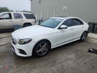 2017 Mercedes-Benz E-CLASS 300 4MATIC, белый — VIN WDDZF4KBXHA016987, Copart