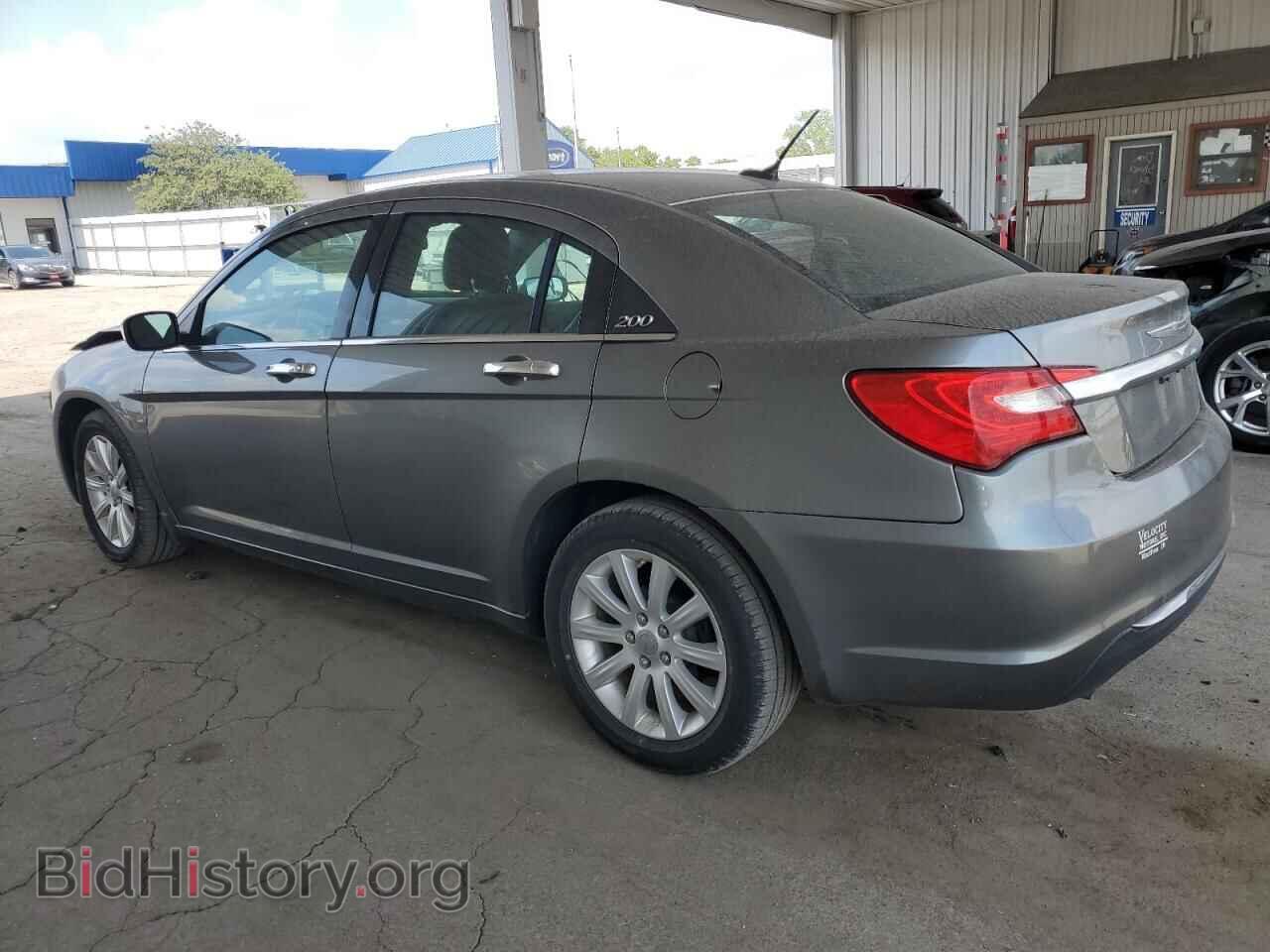 2013 CHRYSLER 200 - VIN: 1C3CCBCG3DN738686 - Фото 2
