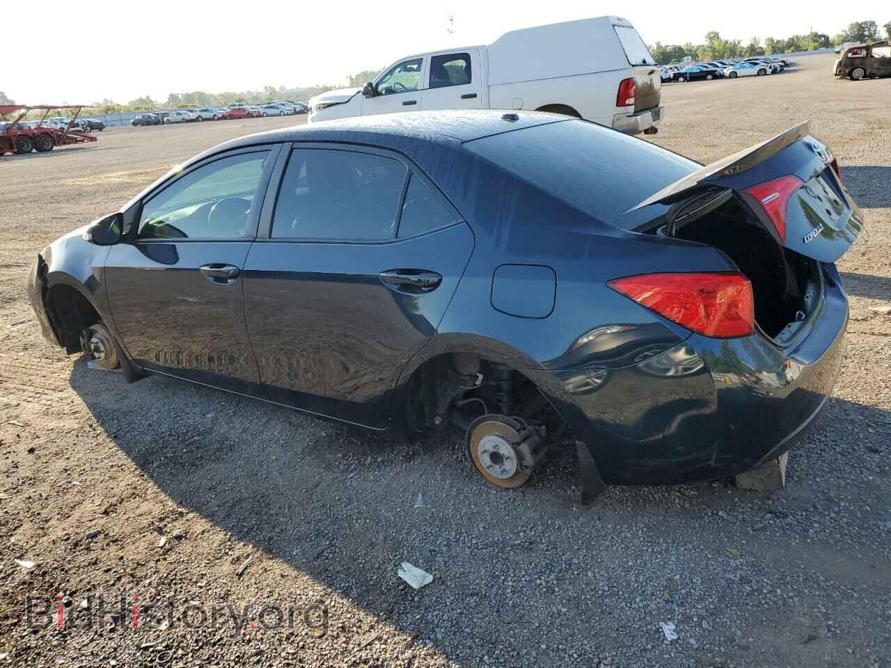 2017 TOYOTA COROLLA - VIN: 2T1BURHE2HC937449 - Фото 2