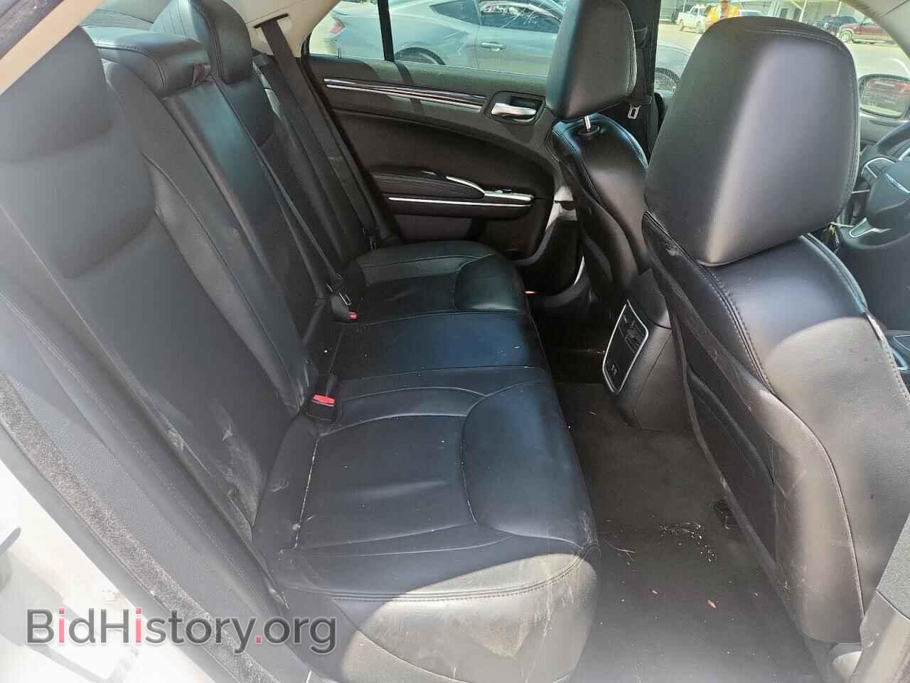 2015 CHRYSLER 300 - VIN: 2C3CCAAG2FH818294 - Фото 10