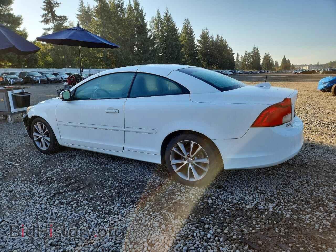 2011 VOLVO C70 - VIN: YV1672MC9BJ108646 - Фото 2