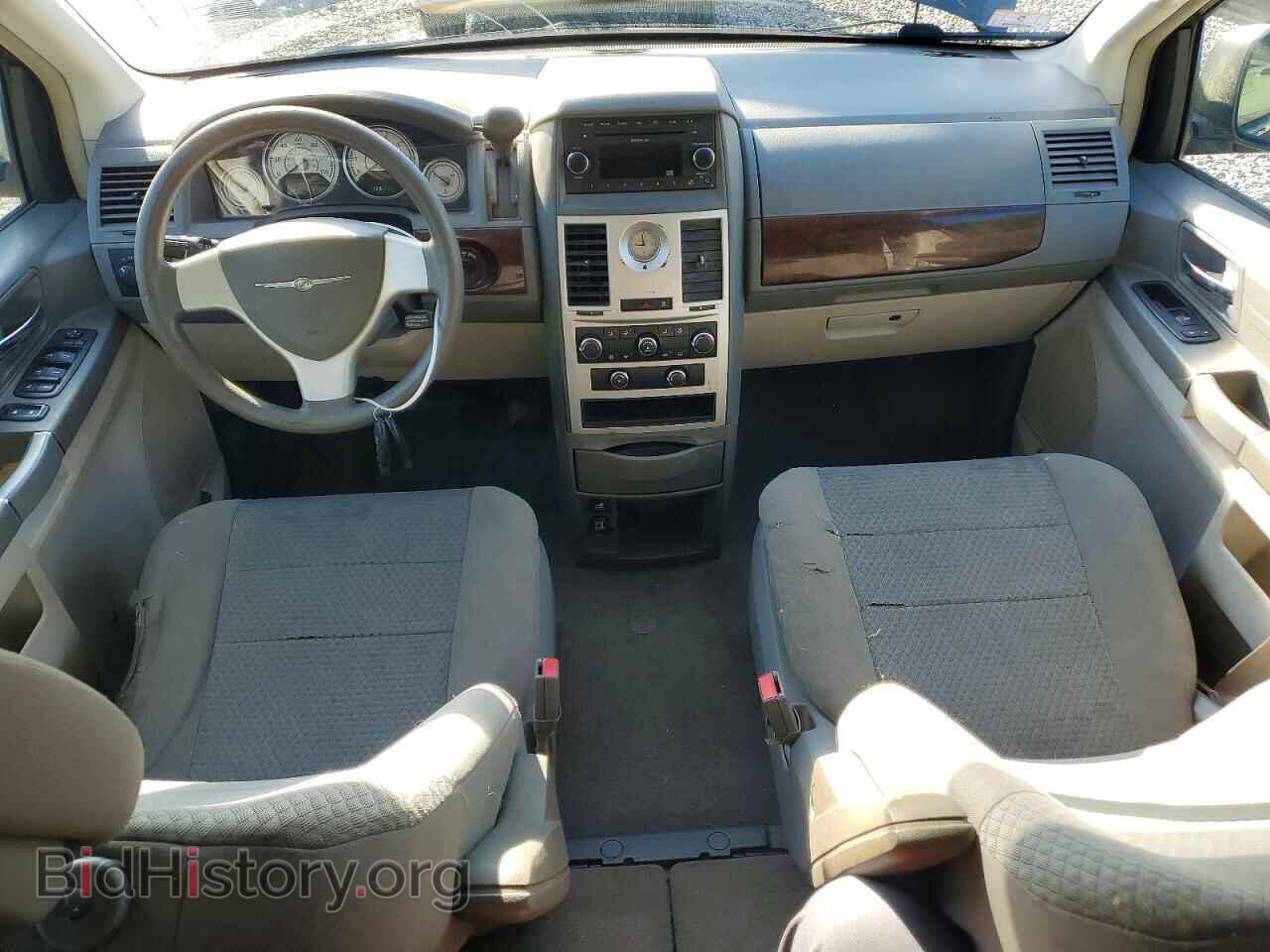2010 CHRYSLER MINIVAN - VIN: 2A4RR2D13AR351756 - Фото 8