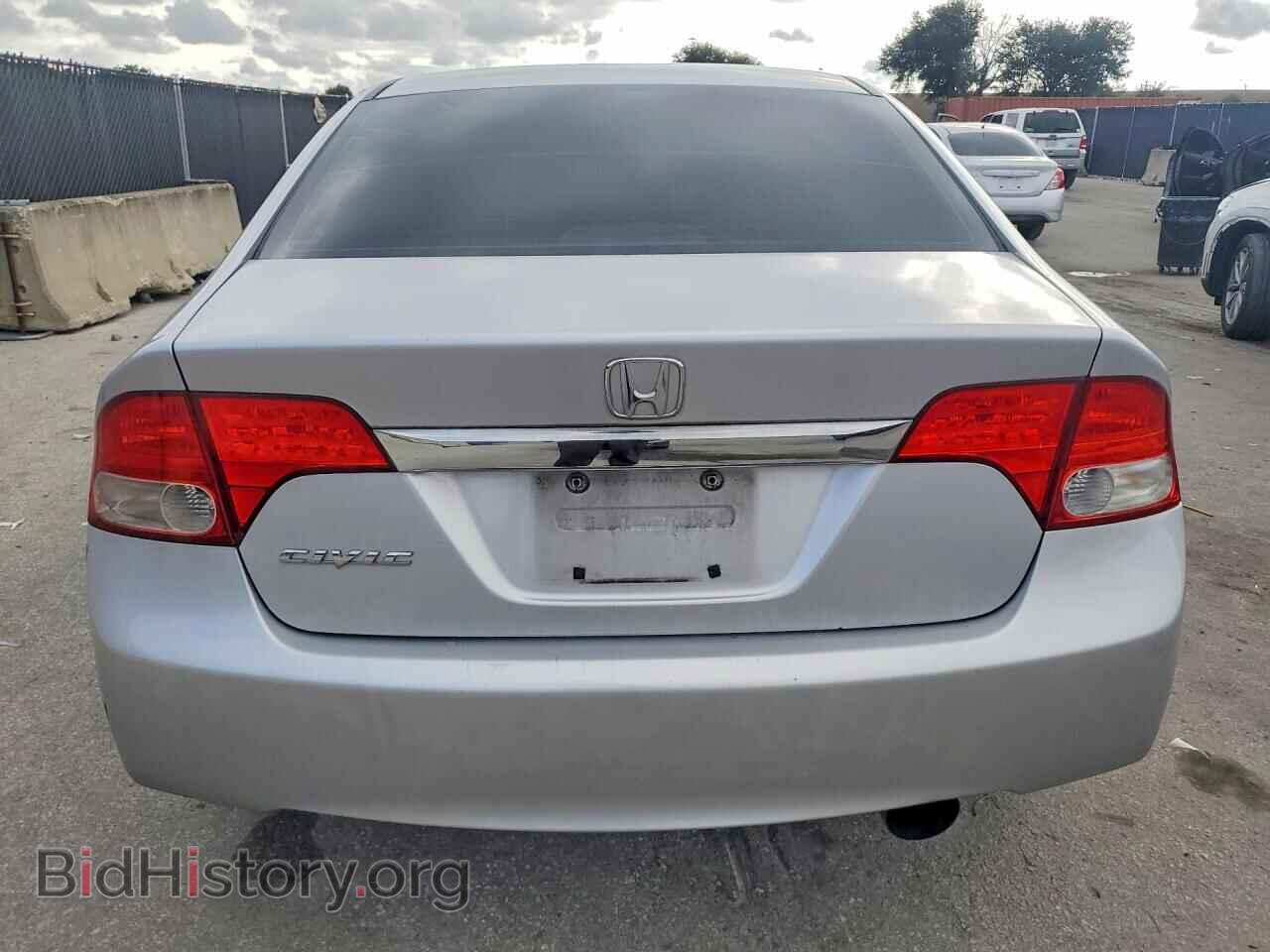 2010 HONDA CIVIC - VIN: 19XFA1F94AE039590 - Photo 6