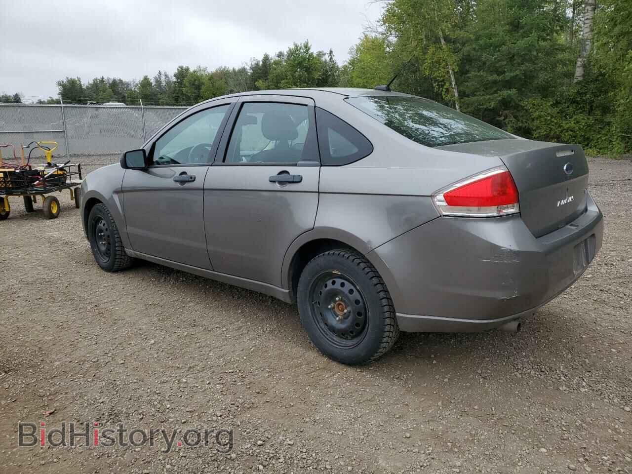 2009 FORD FOCUS - VIN: 1FAHP35N39W123621 - Фото 2