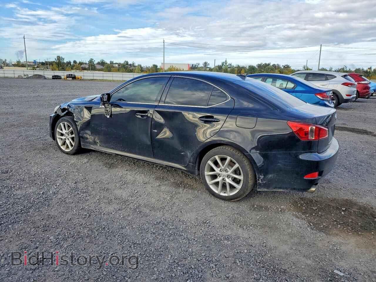 2011 LEXUS IS - VIN: JTHCF5C26B5052128 - Photo 2