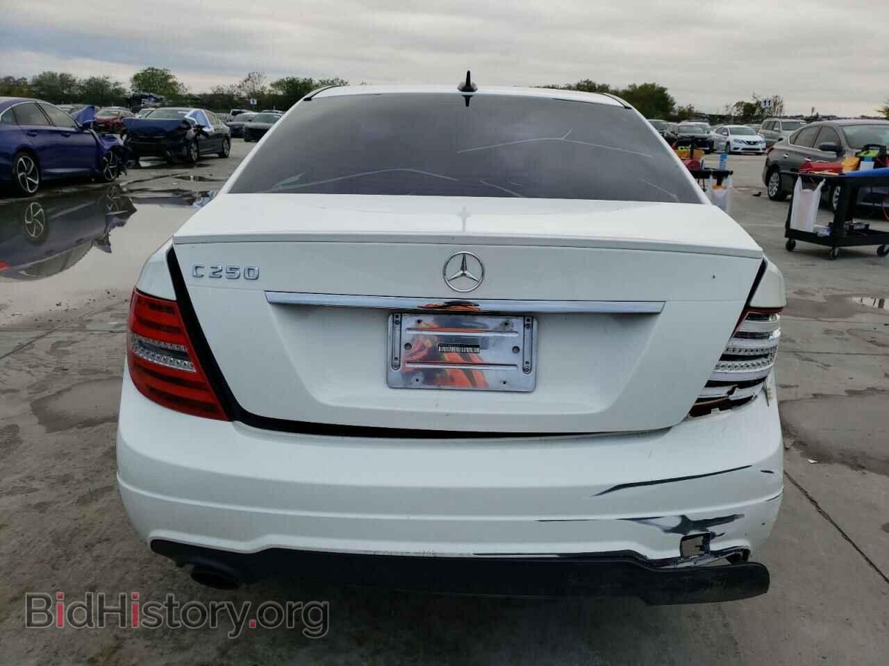2012 MERCEDES-BENZ C-CLASS - VIN: WDDGF4HB3CA660077 - Фото 6