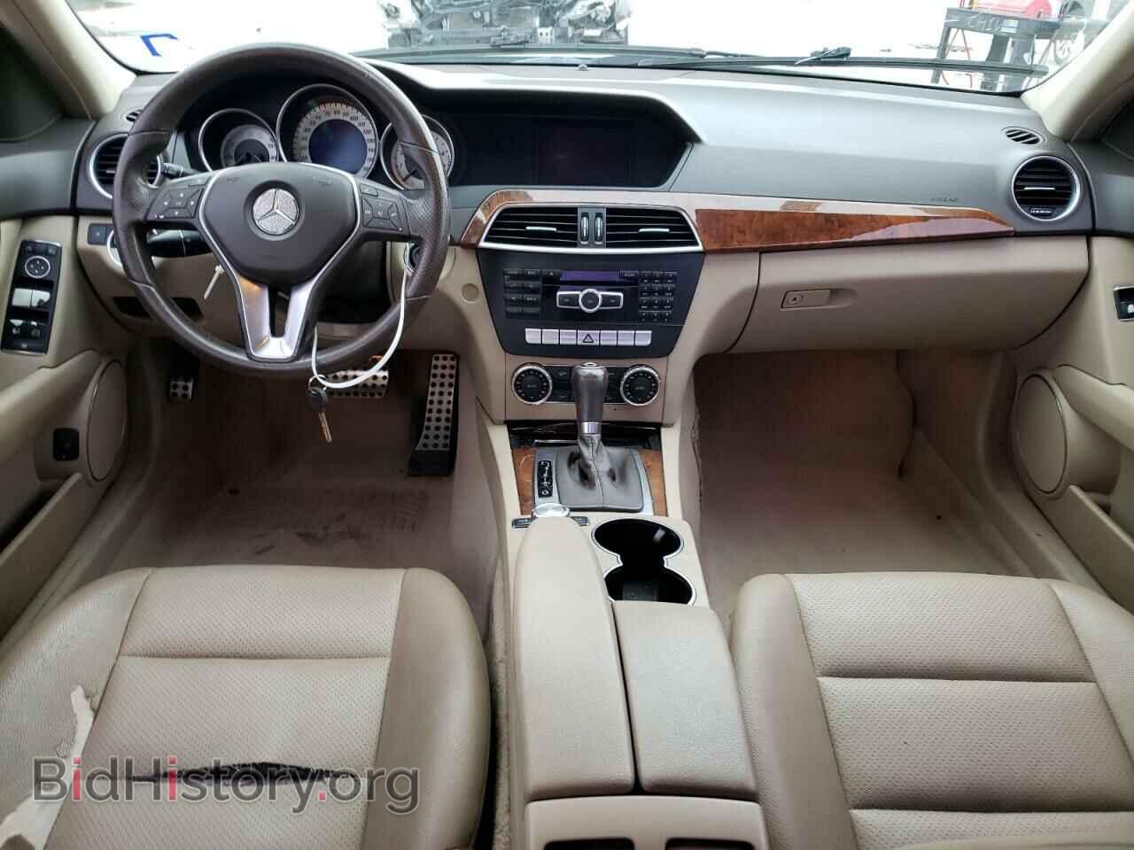 2012 MERCEDES-BENZ C-CLASS - VIN: WDDGF4HB3CA660077 - Фото 8