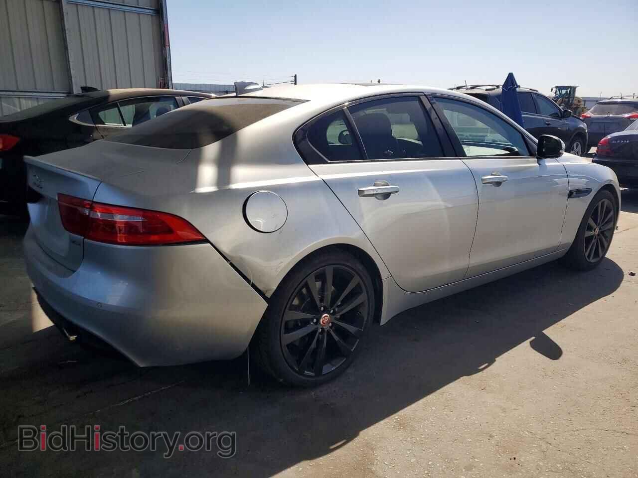 2017 Jaguar XE (VIN SAJAE4BV6HA975440) — photo 3 of 12