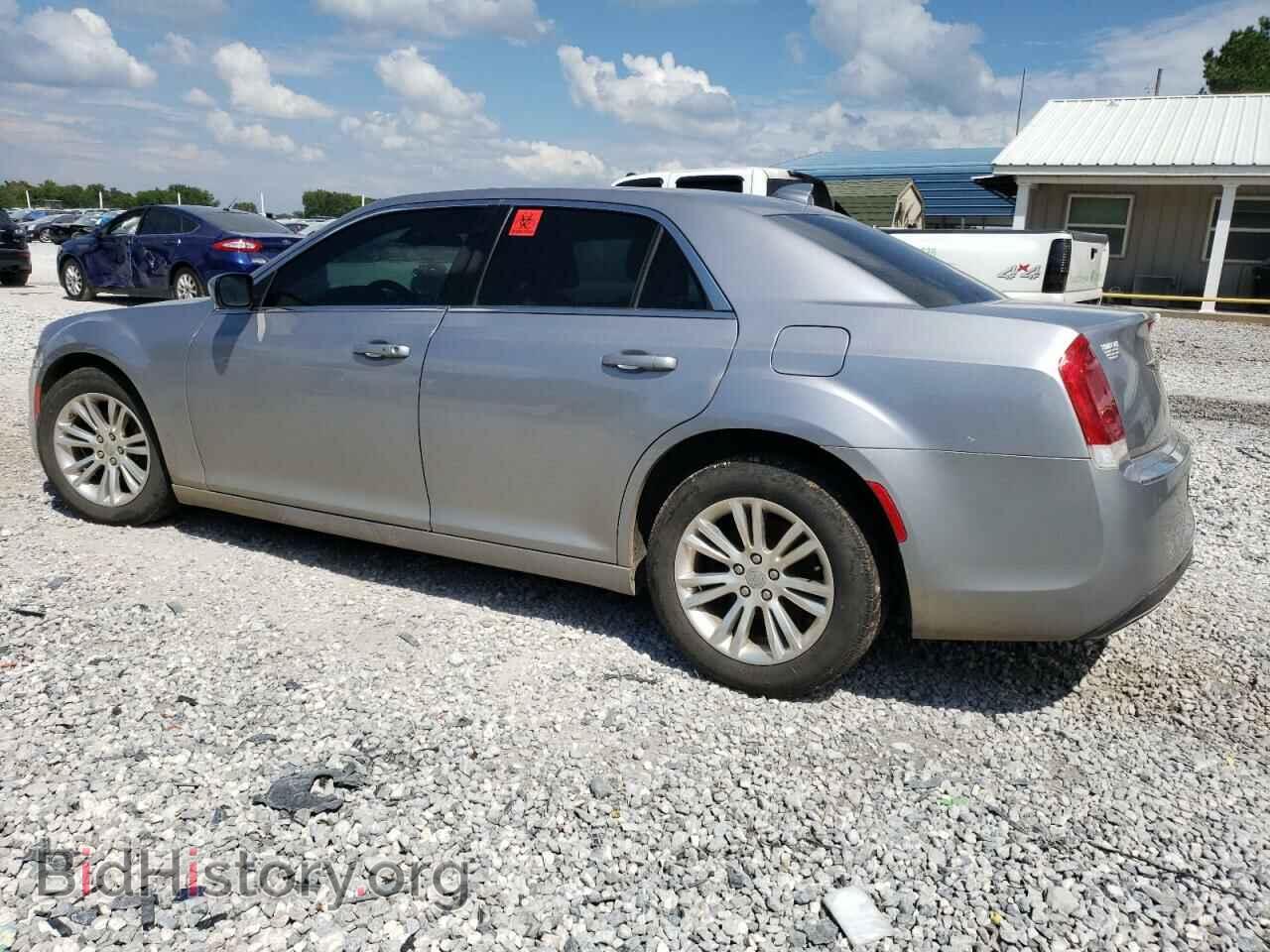 2017 CHRYSLER 300 - VIN: 2C3CCAAG3HH570446 - Фото 2