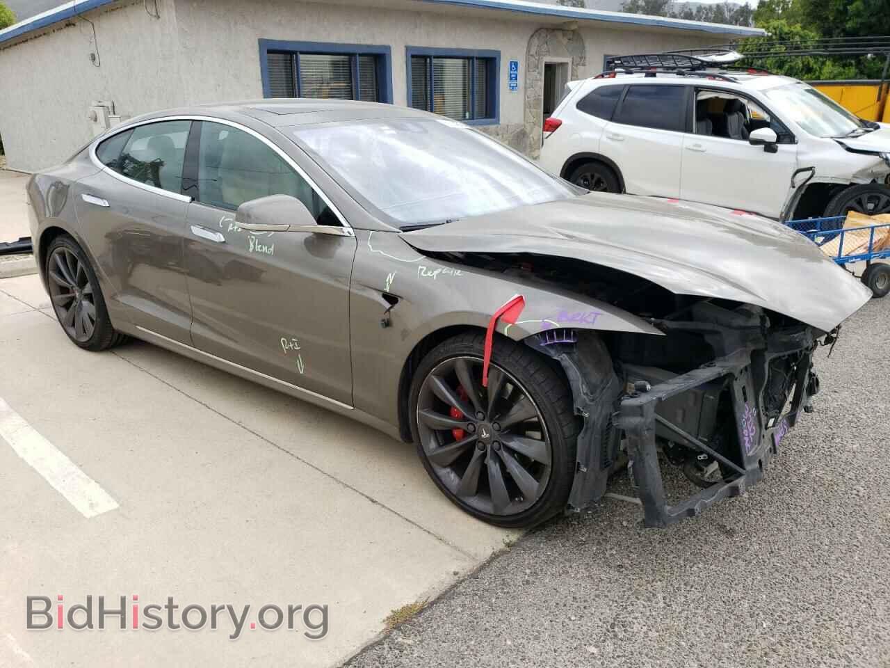 2016 TESLA MODEL S - VIN: 5YJSA1E48GF151560 - Фото 4