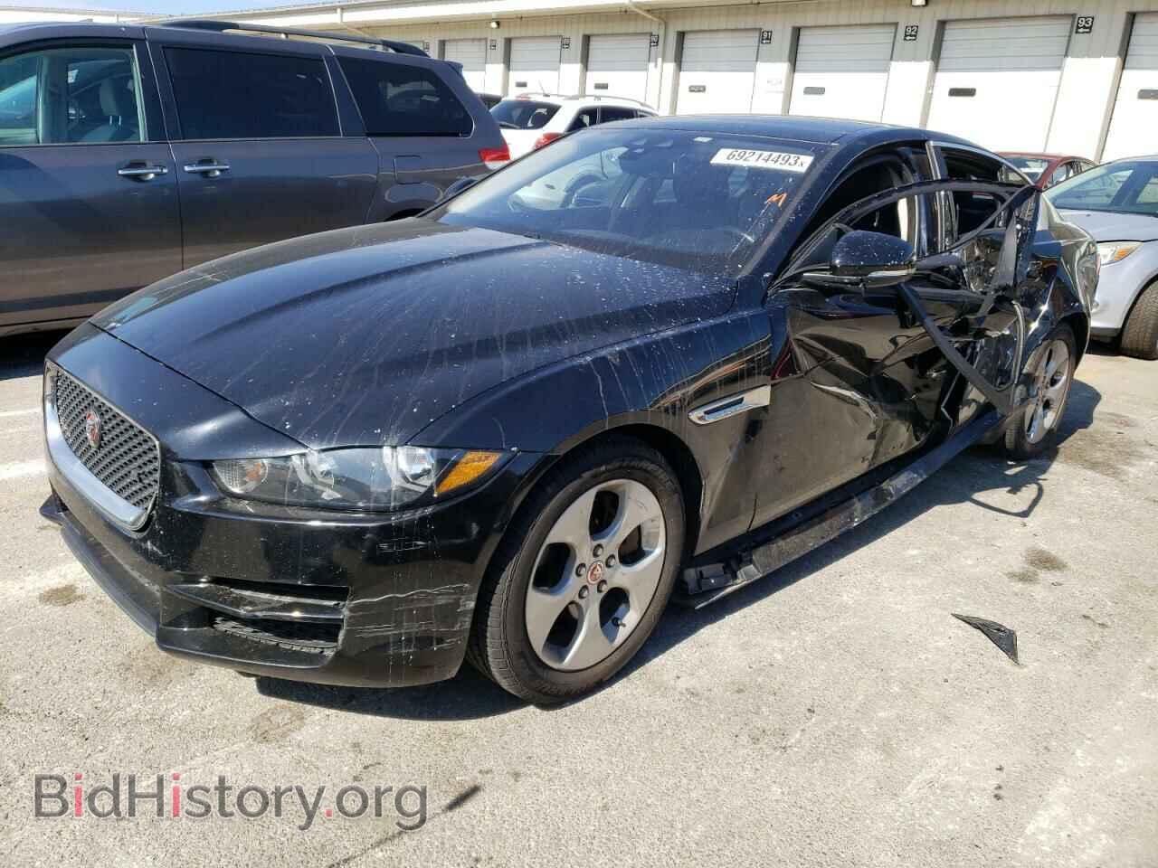 Photo SAJAR4BG4HA976995 - JAGUAR XE 2017