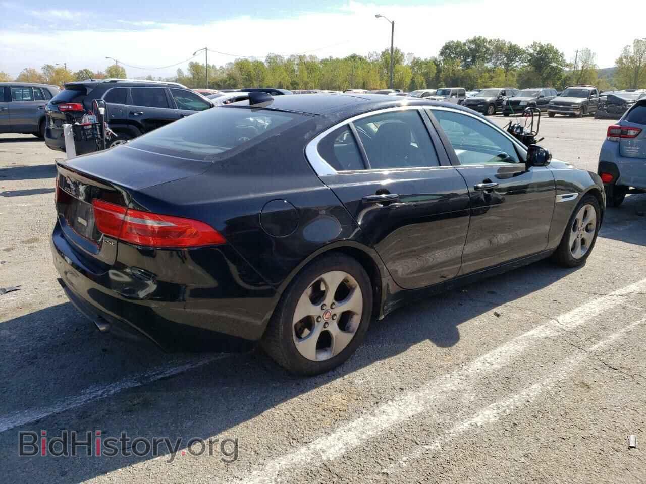 2017 JAGUAR XE - VIN: SAJAR4BG4HA976995 - Фото 3