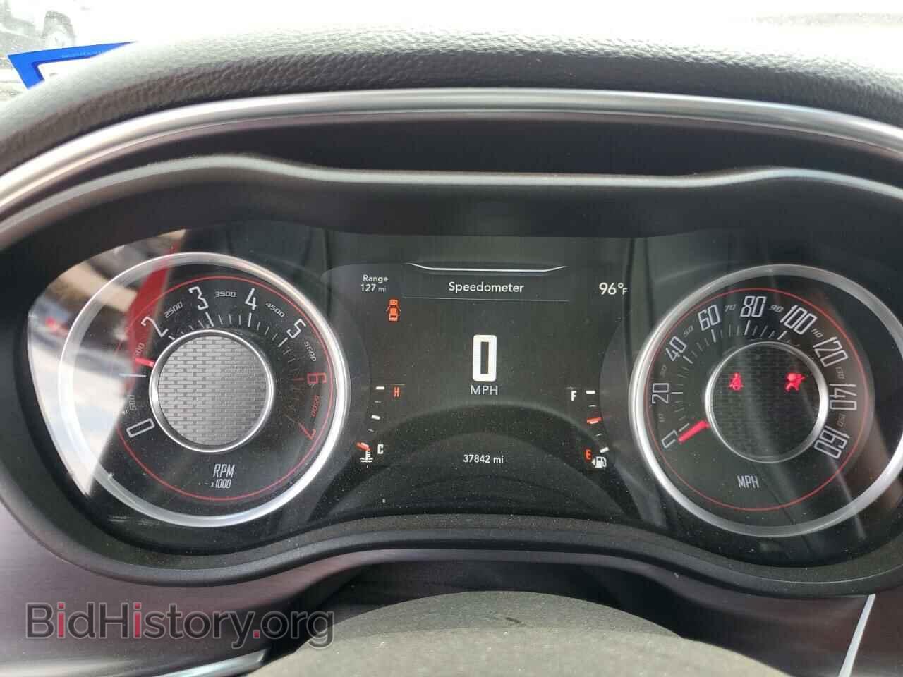 2015 DODGE CHALLENGER - VIN: 2C3CDZAT2FH757957 - Фото 9