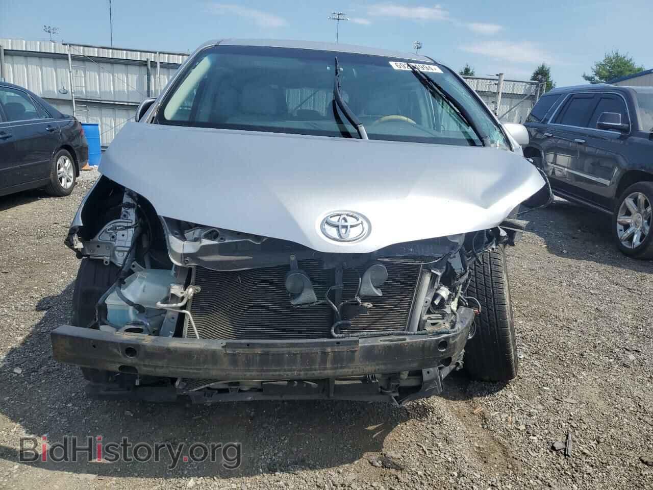 2011 TOYOTA All Models - VIN: 5TDYK3DC3BS007866 - Фото 5