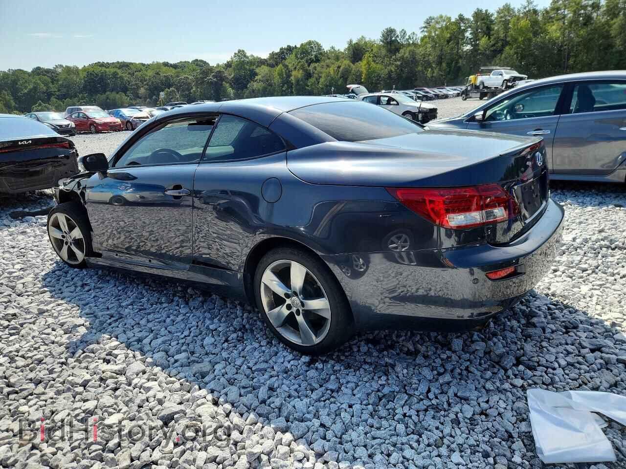 2011 LEXUS IS - VIN: JTHFF2C2XB2520777 - Photo 2