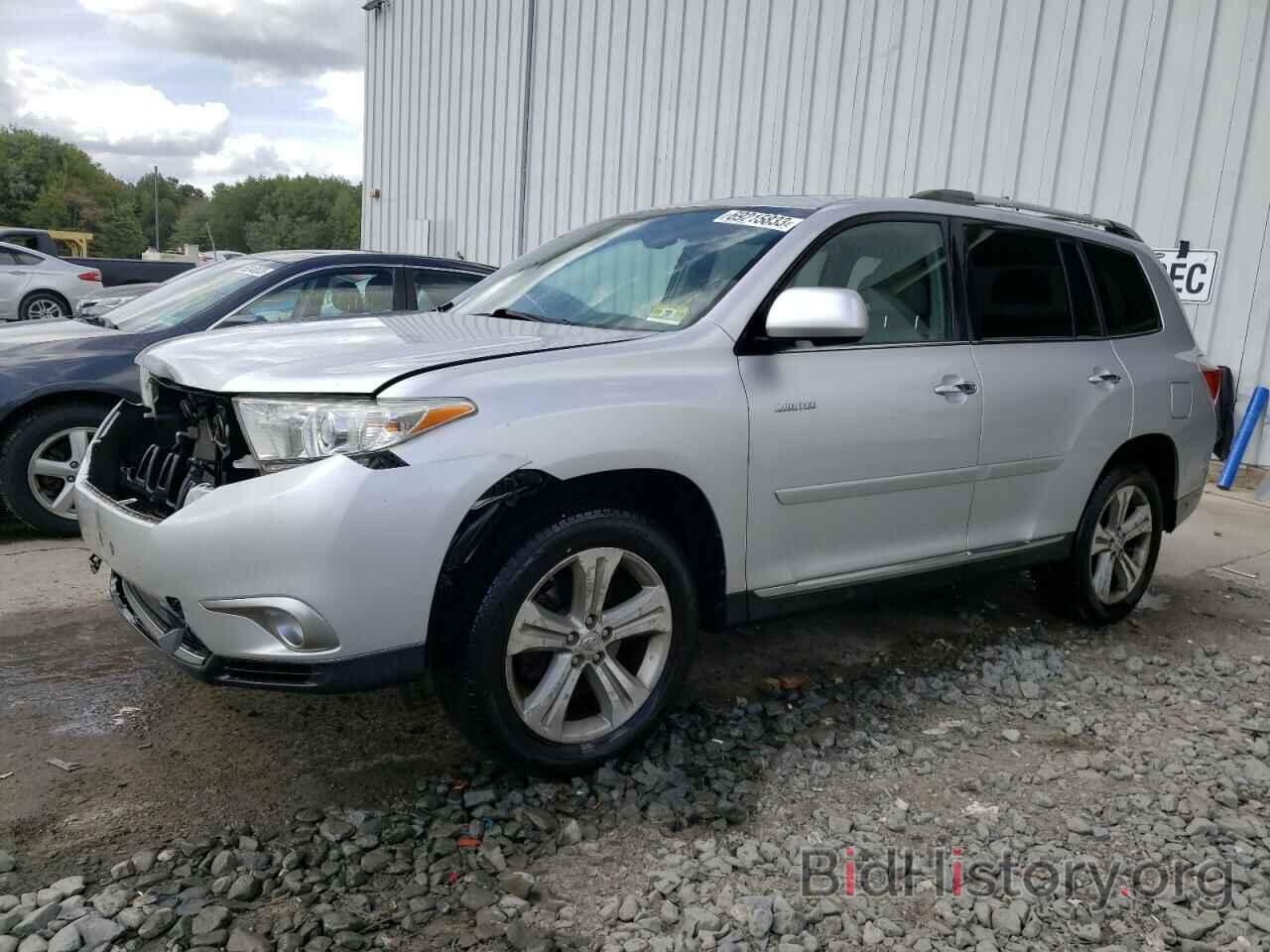Toyota Highlander 2011 горах
