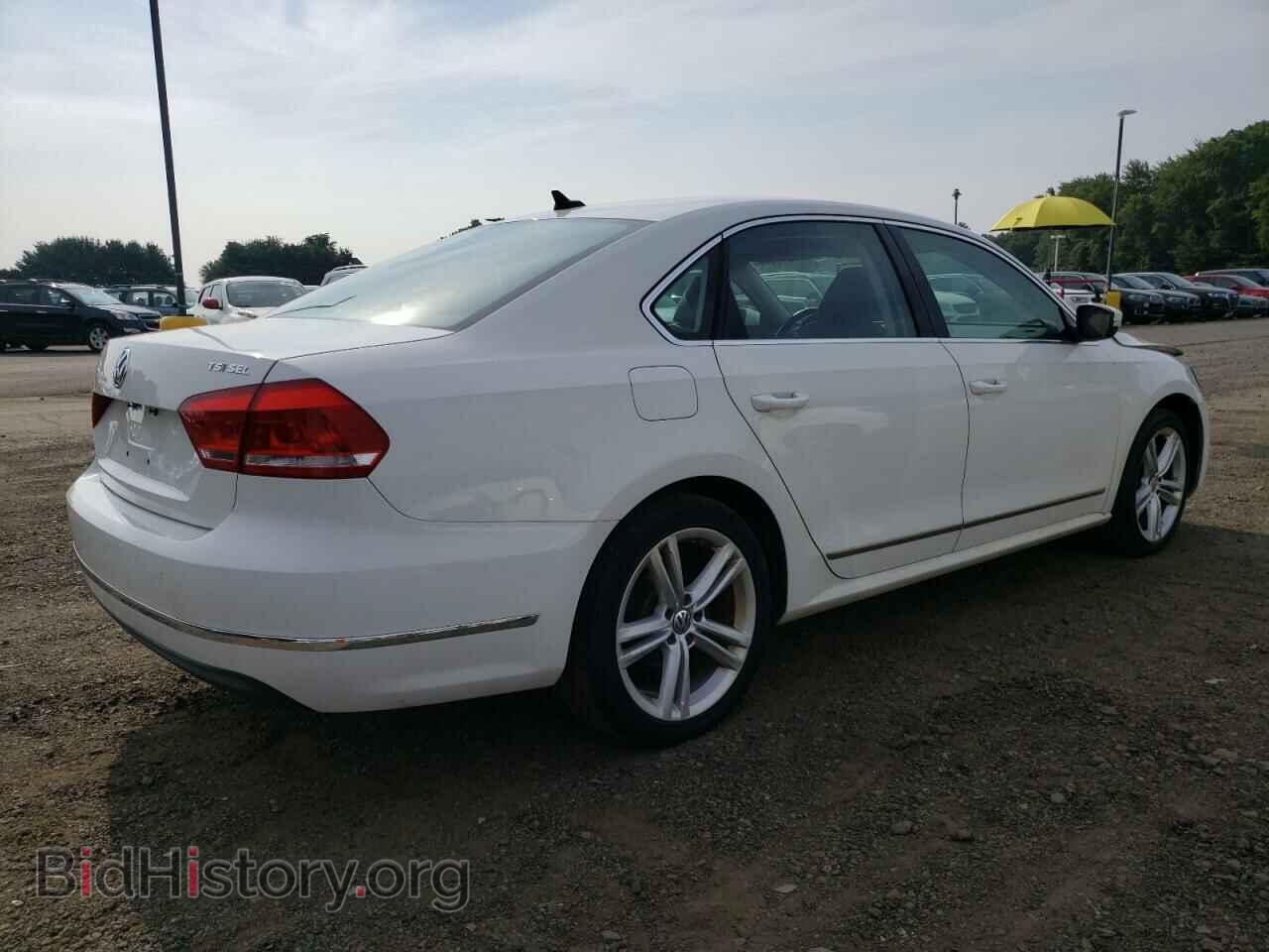 2014 VOLKSWAGEN PASSAT - VIN: 1VWCT7A36EC011061 - Фото 3
