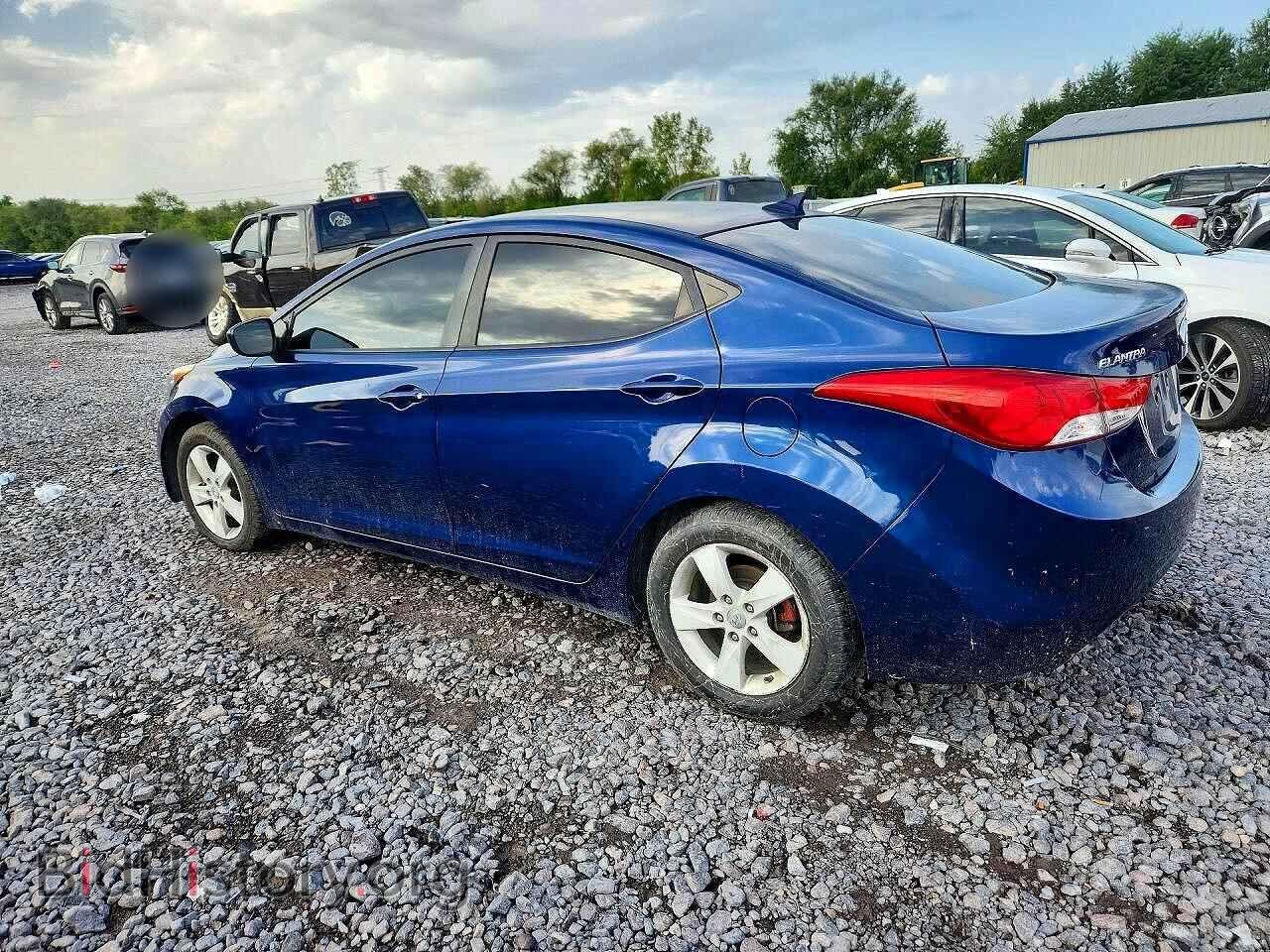 2013 HYUNDAI ELANTRA - VIN: KMHDH4AE4DU681415 - Фото 2
