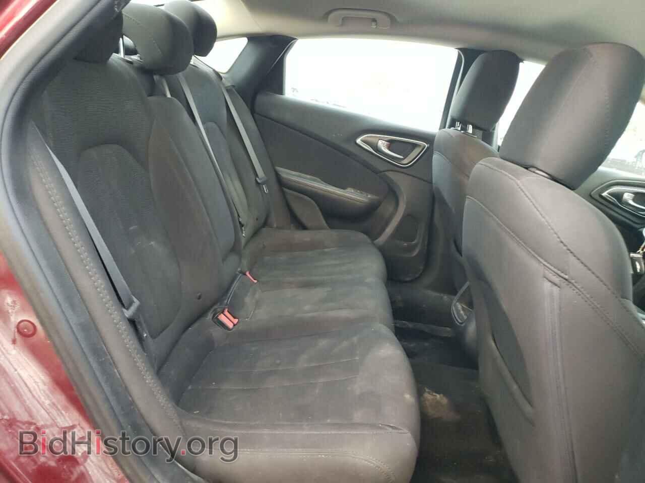 2016 CHRYSLER 200 - VIN: 1C3CCCAB5GN126622 - Фото 10