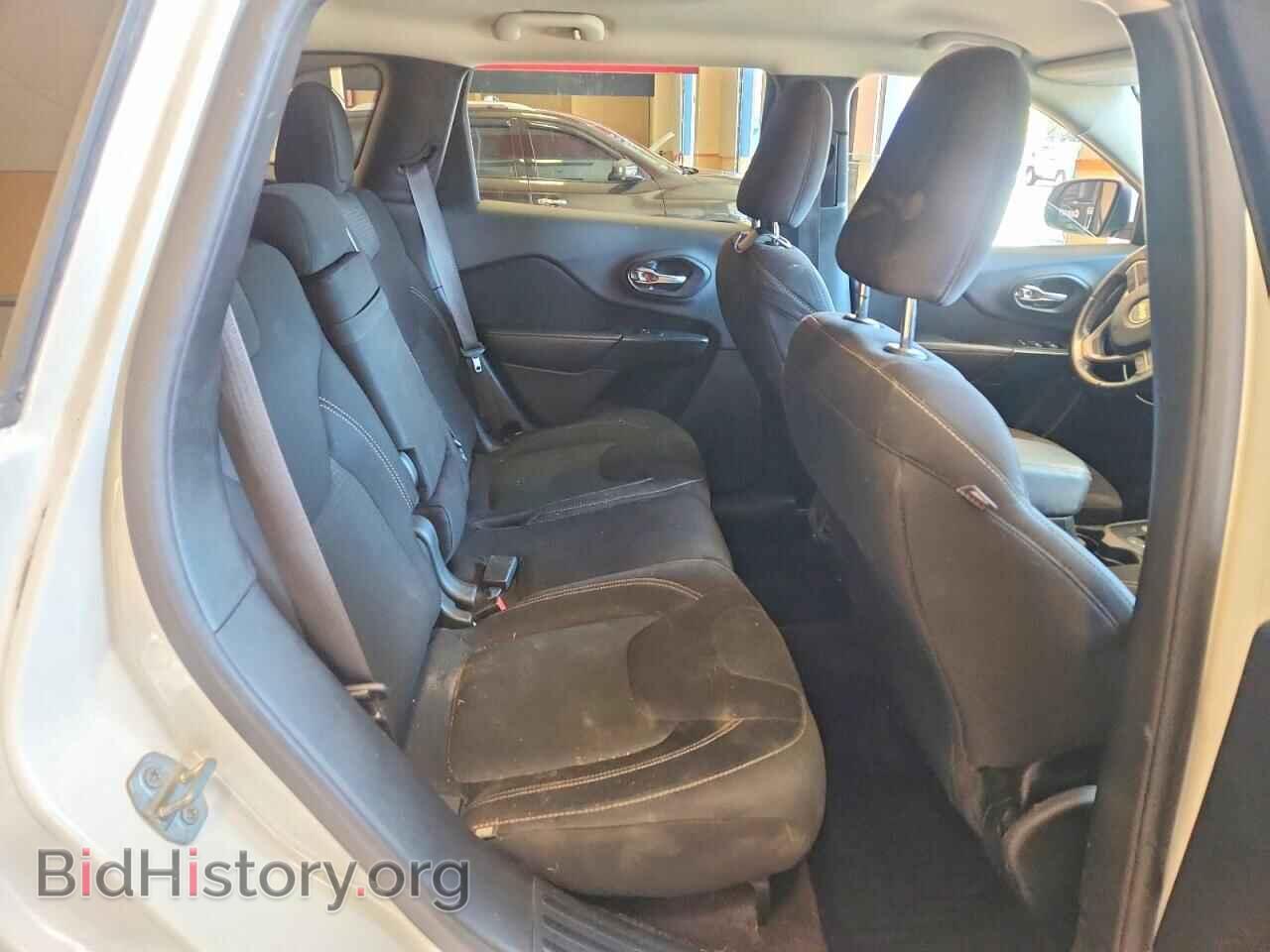 2016 JEEP CHEROKEE - VIN: 1C4PJMCS2GW211109 - Фото 11