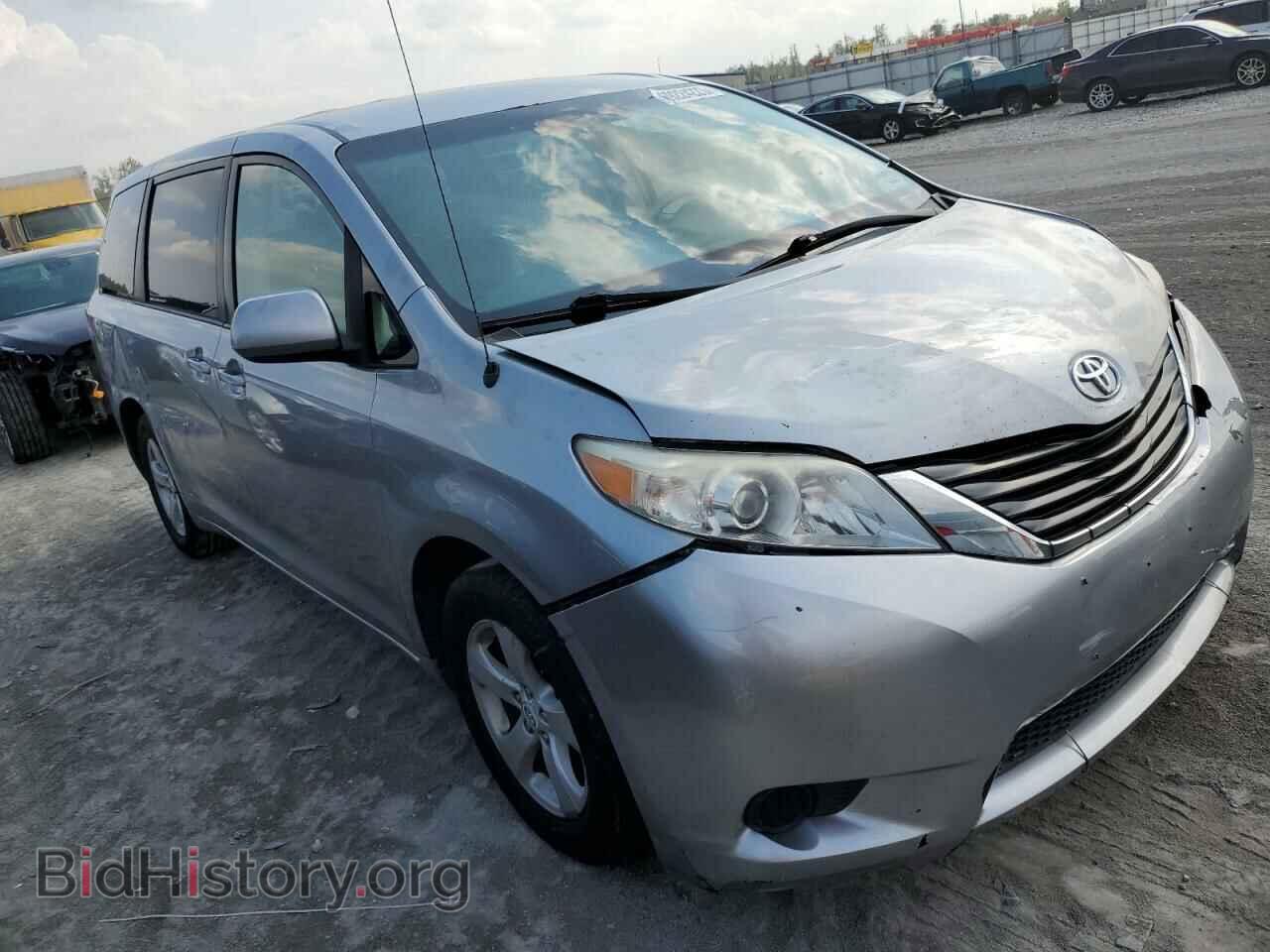 2012 TOYOTA SIENNA - VIN: 5TDKA3DC2CS015631 - Фото 4