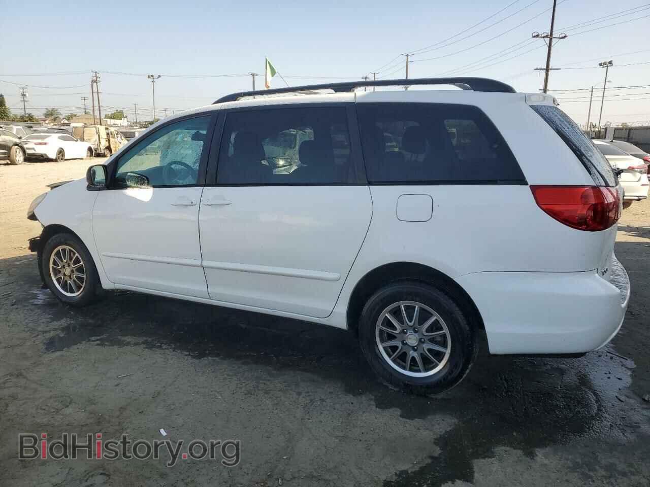 2010 TOYOTA All Models - VIN: 5TDKK4CC7AS305476 - Фото 2